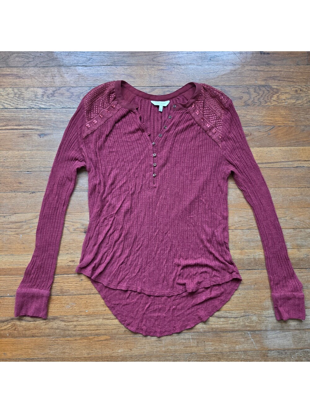 Lucky Brand Women's Burgundy Long Sleeve Ribbed Henley